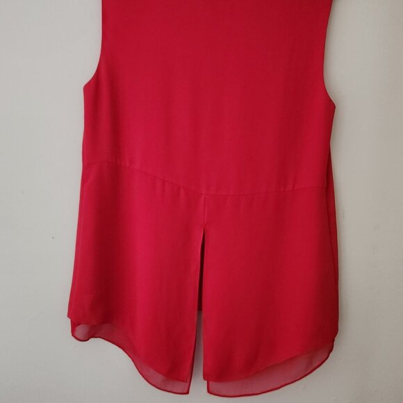 BCBG Maxazria Sleeveless Dressy Lace Insert - Picture 2 of 2